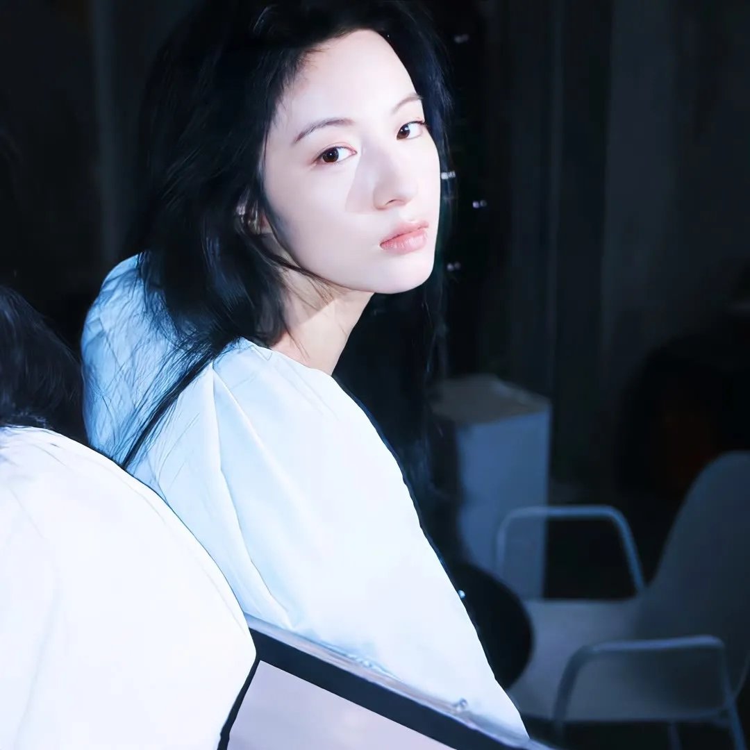 女孩大老板 海报