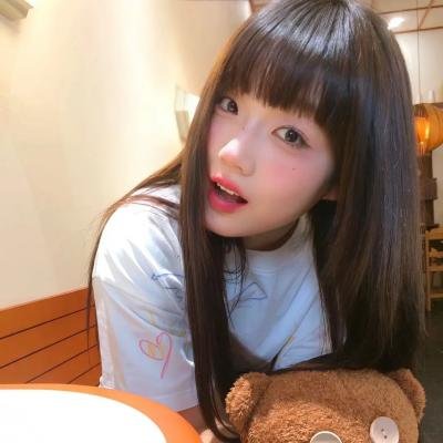 怕羞的黄莺 海报